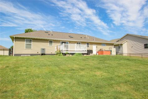 4707 Indian Ridge Street SW Cedar Rapids IA 52404