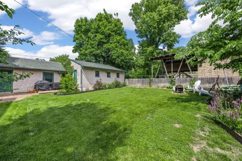 320 19th Street SE Cedar Rapids IA 52403