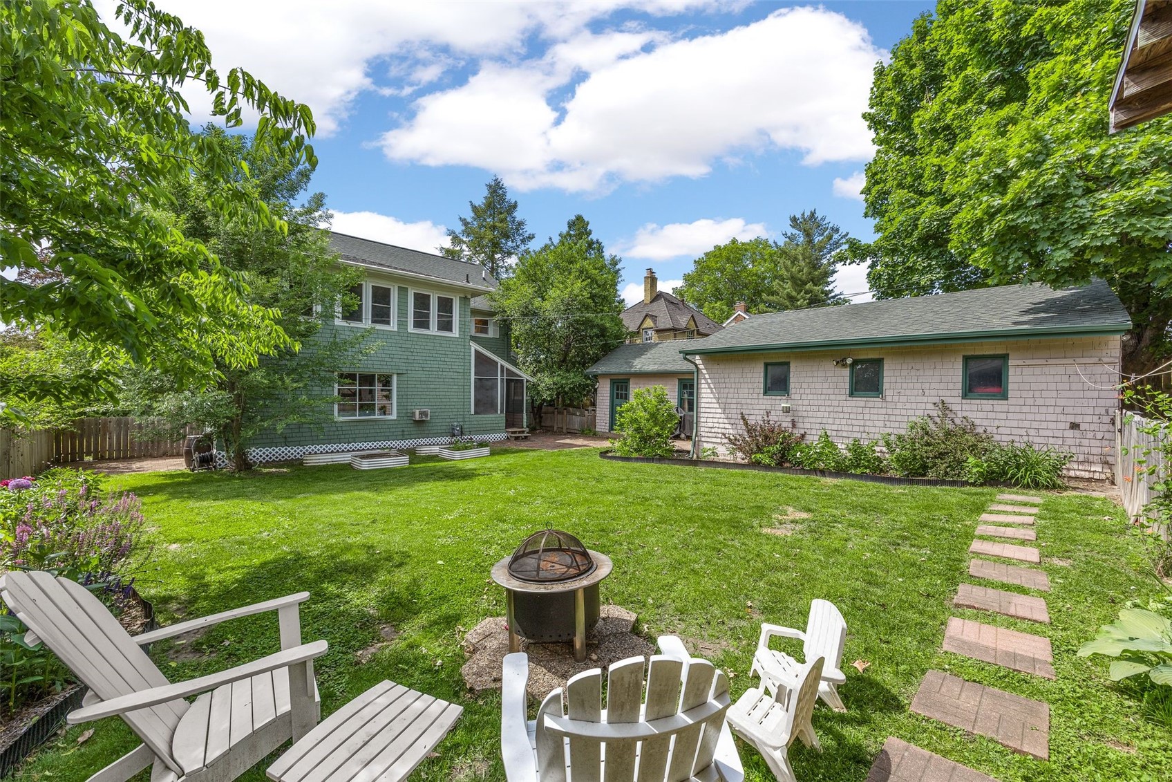 320 19th Street SE Cedar Rapids IA 52403