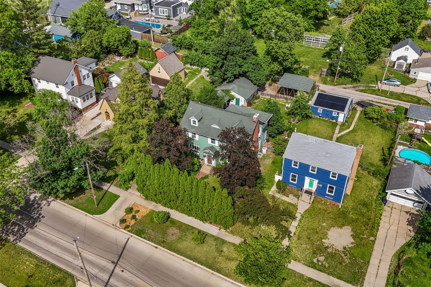 320 19th Street SE Cedar Rapids IA 52403