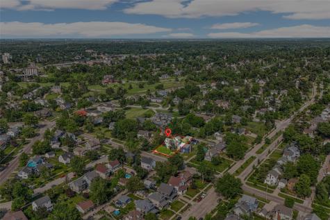 320 19th Street SE Cedar Rapids IA 52403