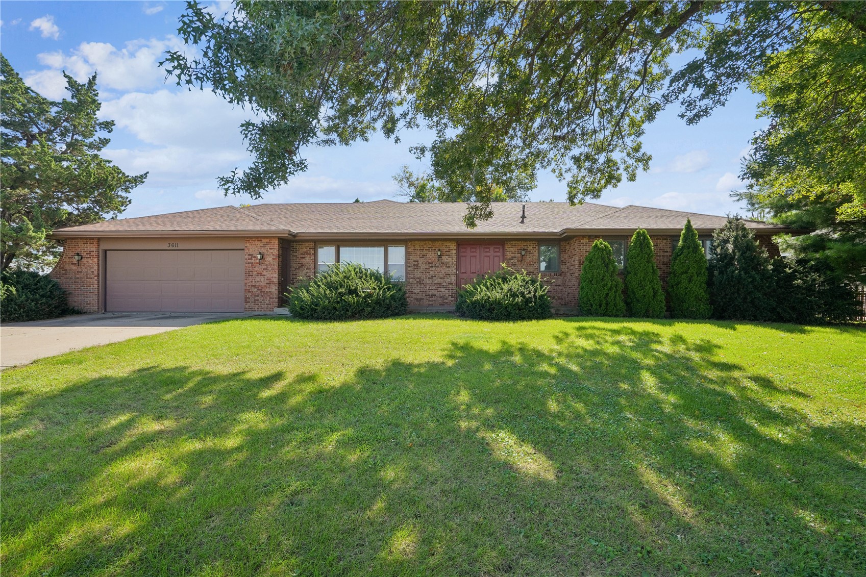3611 1st Avenue SW Cedar Rapids IA 52405