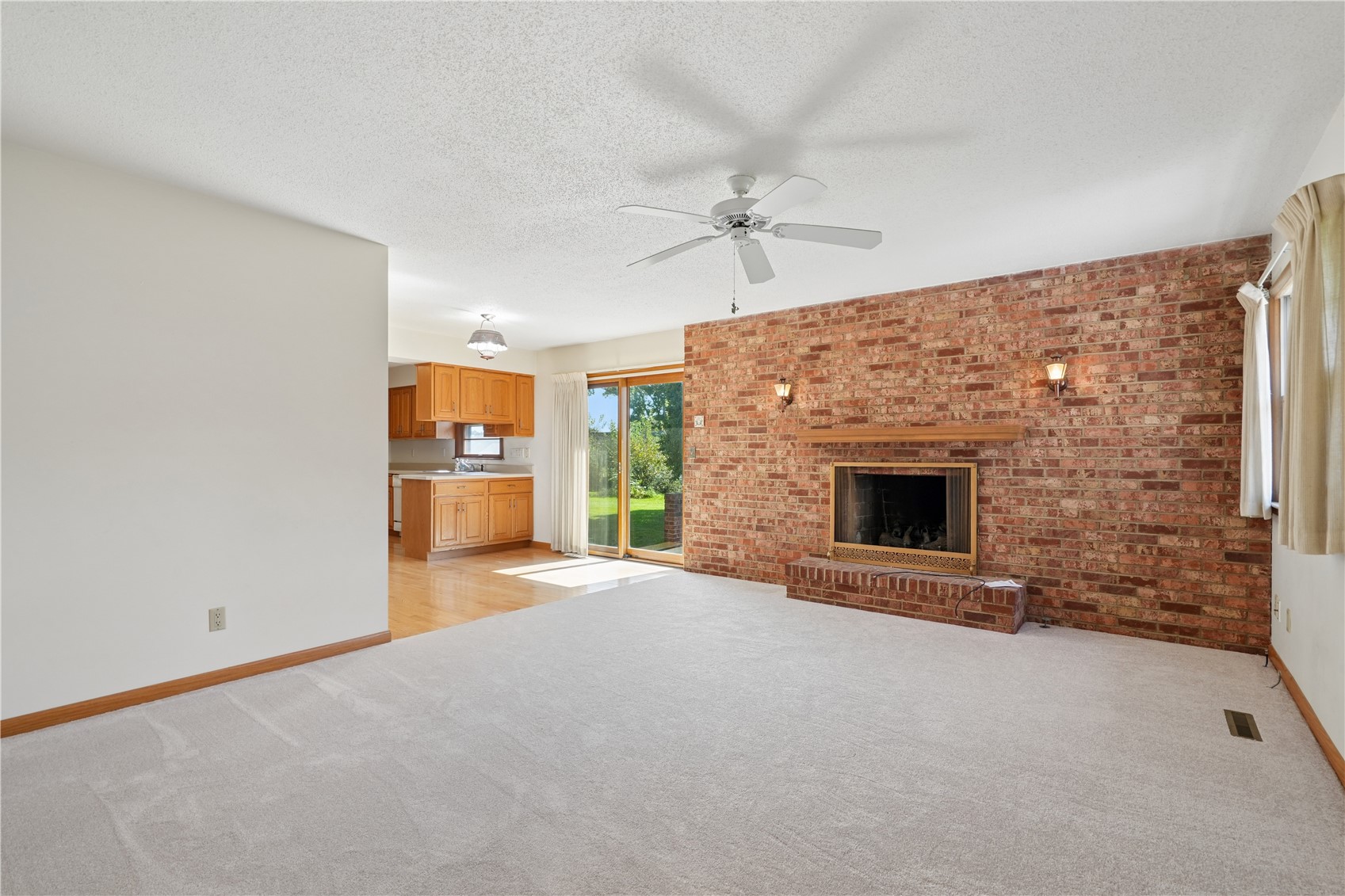 3611 1st Avenue SW Cedar Rapids IA 52405