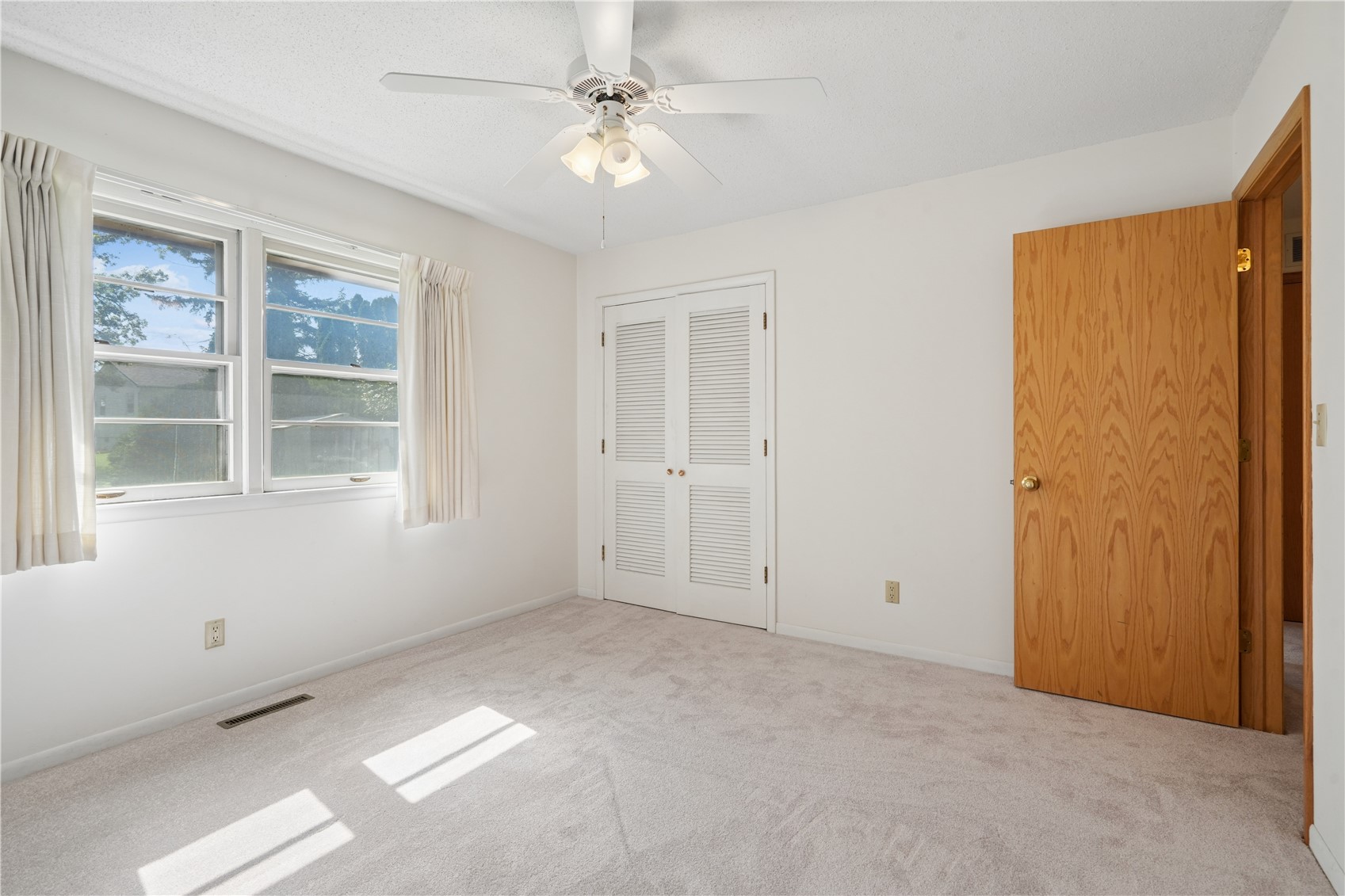 3611 1st Avenue SW Cedar Rapids IA 52405