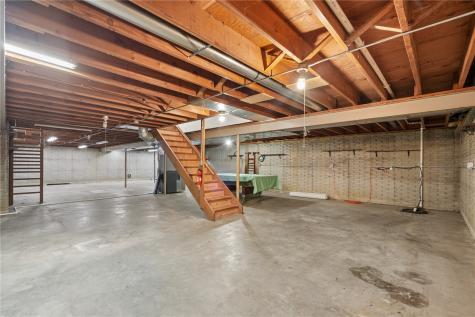 3611 1st Avenue SW Cedar Rapids IA 52405