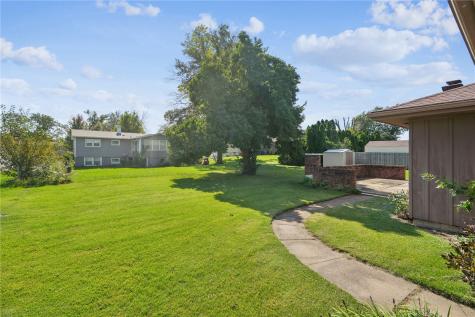 3611 1st Avenue SW Cedar Rapids IA 52405