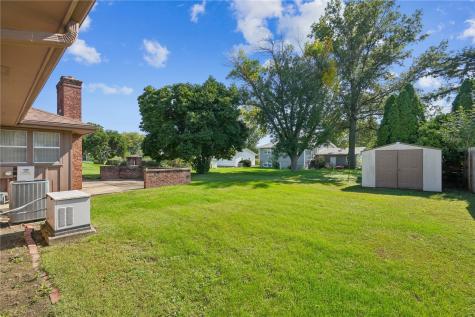 3611 1st Avenue SW Cedar Rapids IA 52405
