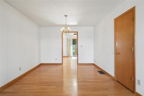 3611 1st Avenue SW Cedar Rapids IA 52405