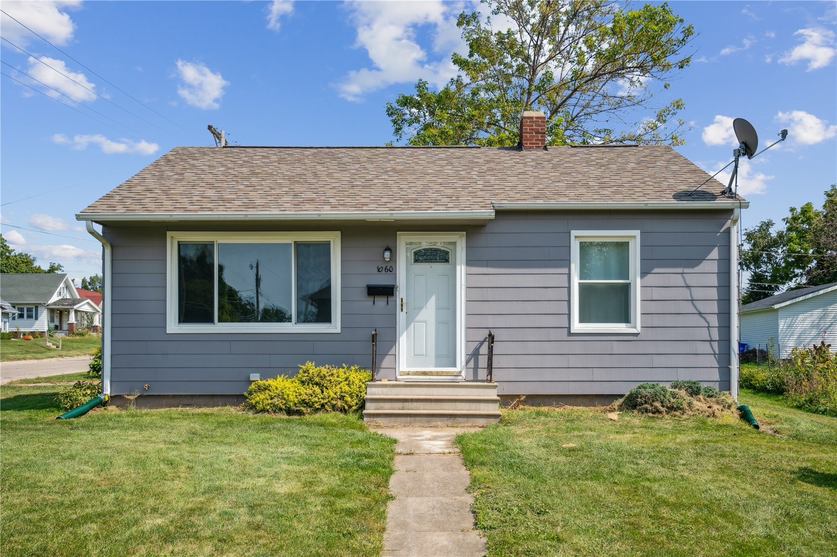 1060 NE 17th Street Cedar Rapids IA 52402