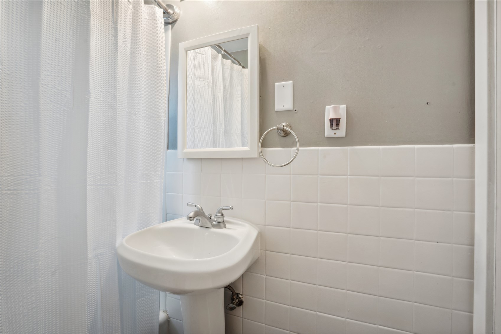 1060 NE 17th Street Cedar Rapids IA 52402