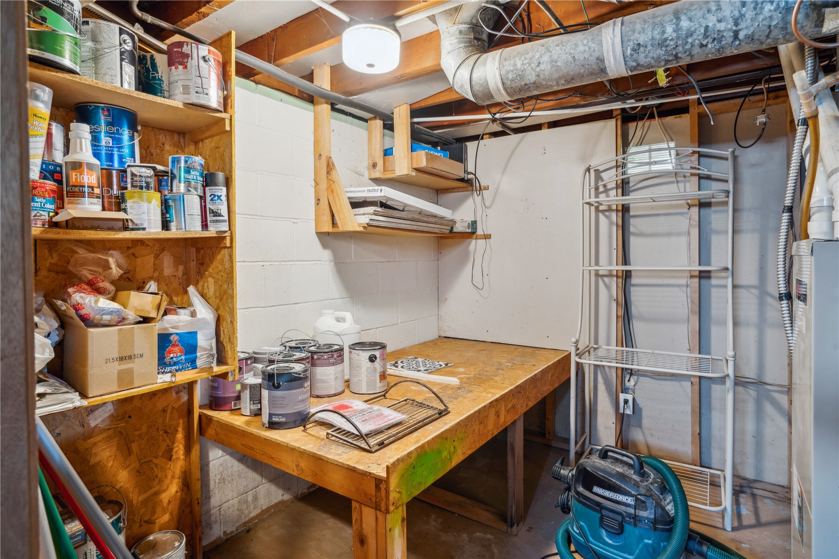 1060 NE 17th Street Cedar Rapids IA 52402