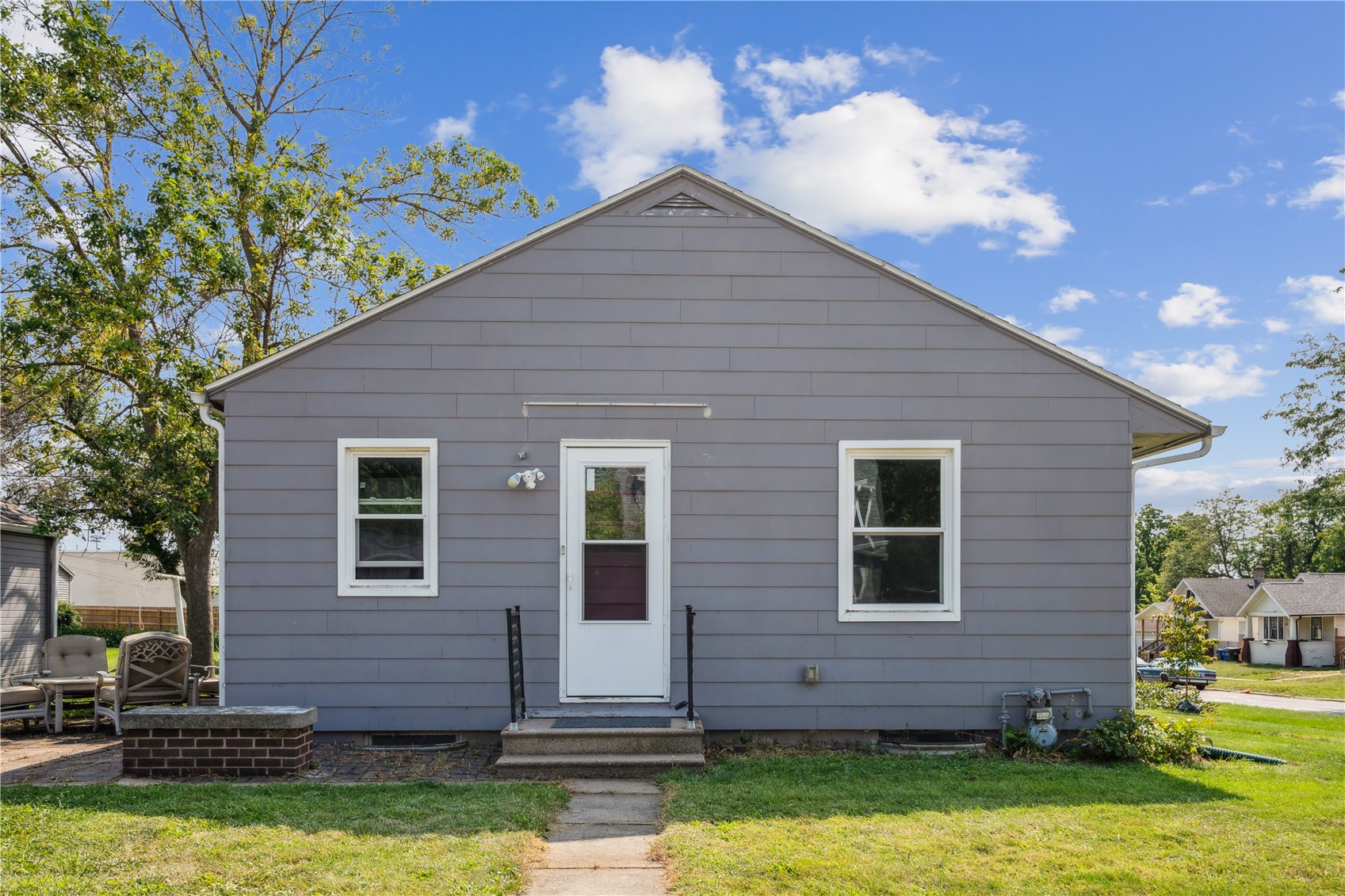 1060 NE 17th Street Cedar Rapids IA 52402