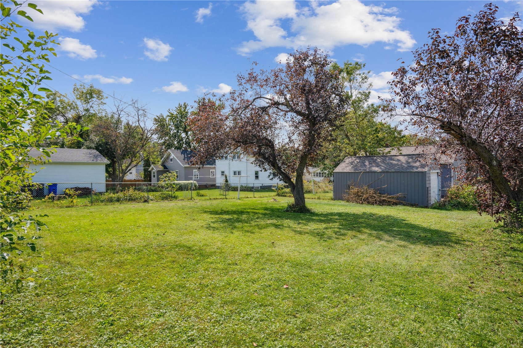1060 NE 17th Street Cedar Rapids IA 52402