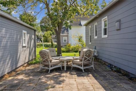 1060 NE 17th Street Cedar Rapids IA 52402