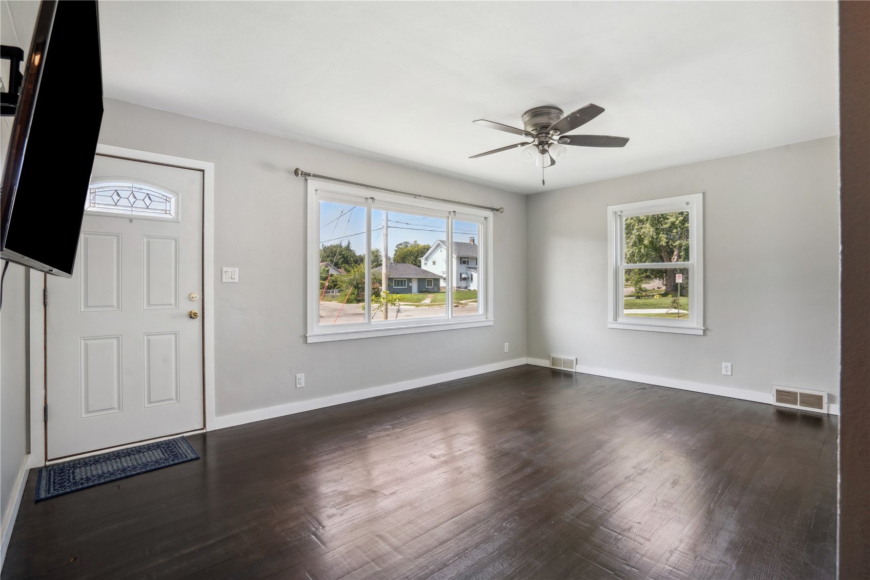 1060 NE 17th Street Cedar Rapids IA 52402