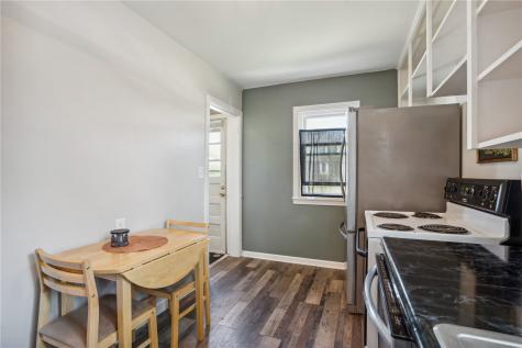 1060 NE 17th Street Cedar Rapids IA 52402