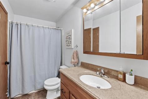 7400 Railway Street Palo IA 52324