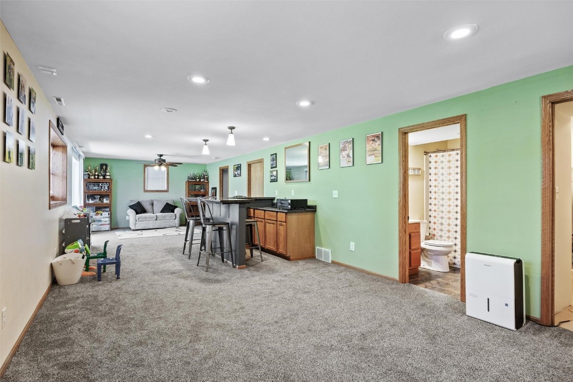 7400 Railway Street Palo IA 52324
