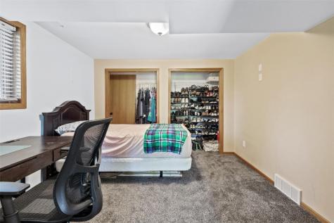 7400 Railway Street Palo IA 52324