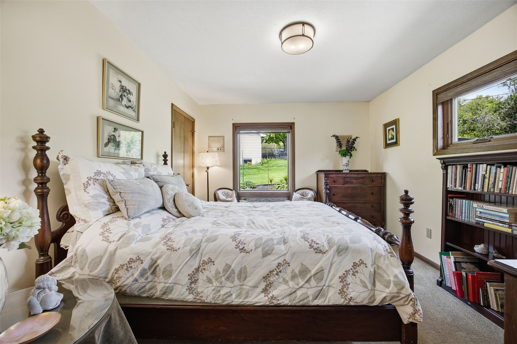 21 Fairview Knoll NE Iowa City IA 52240
