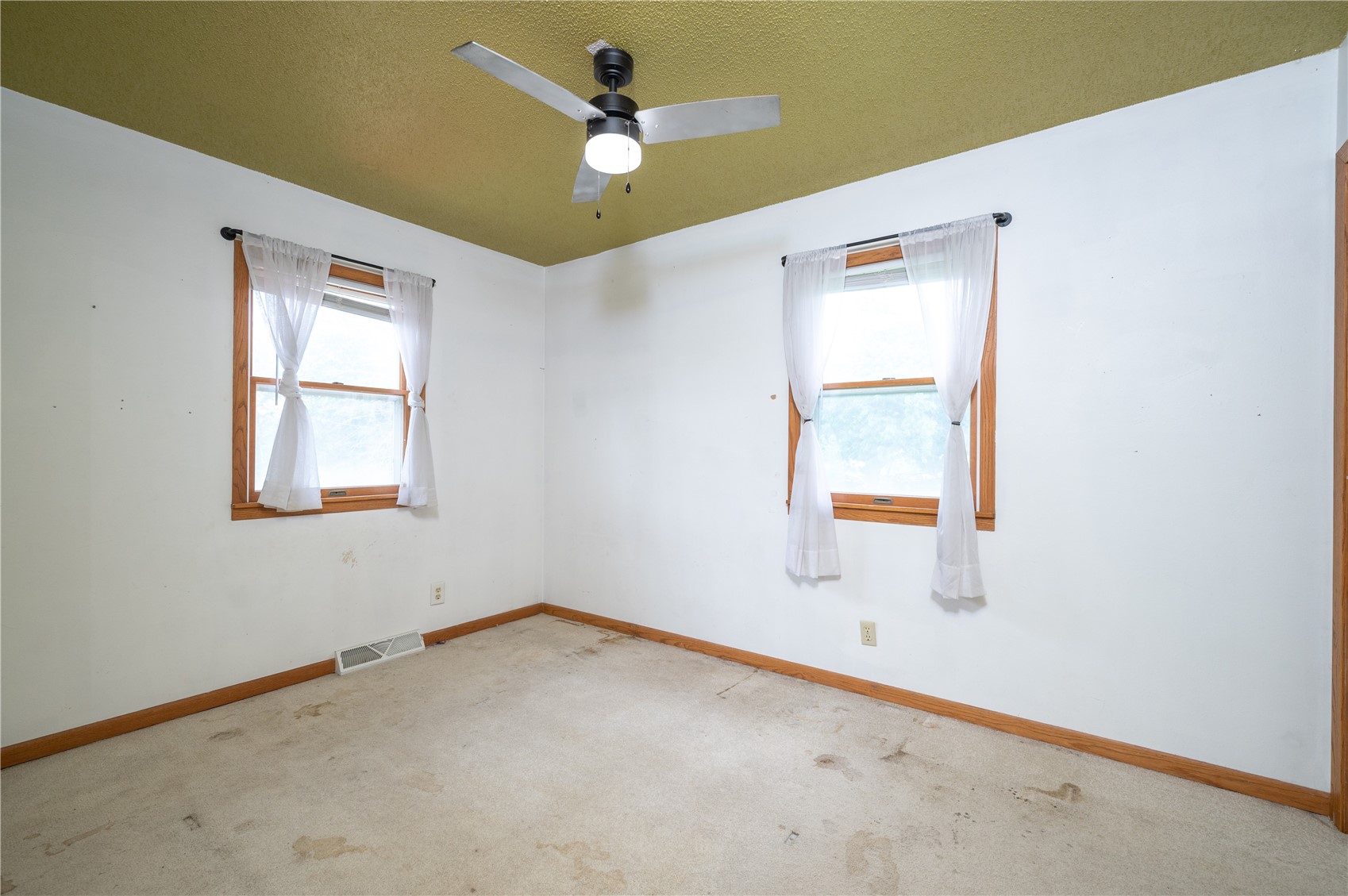 5005 Sunset Drive Cedar Rapids IA 52404