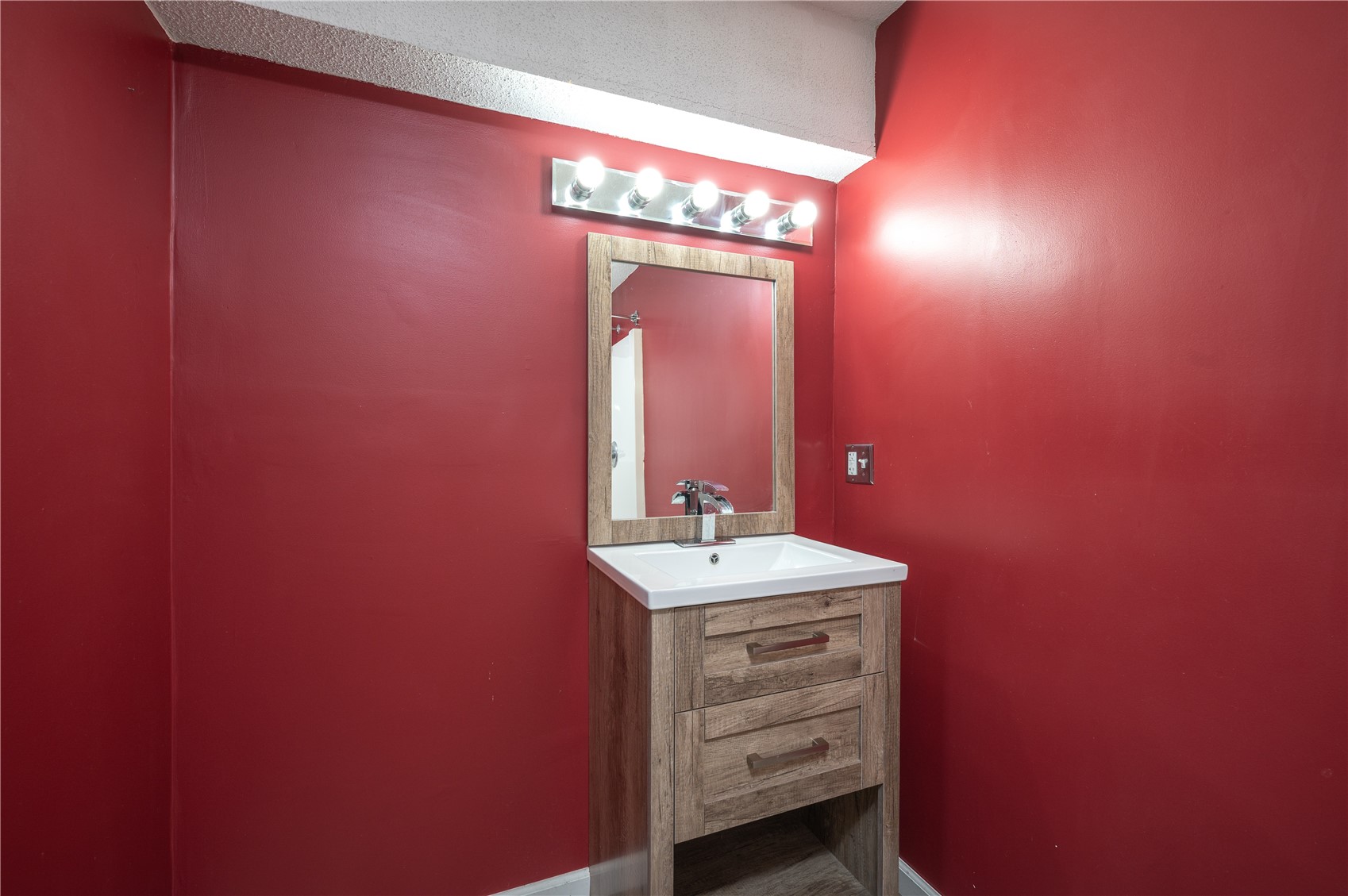 5005 Sunset Drive Cedar Rapids IA 52404