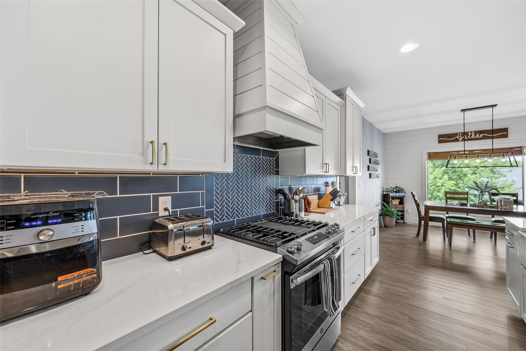 6310 River Parkway NE Cedar Rapids IA 52411