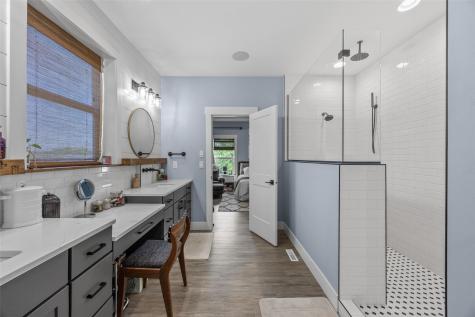 6310 River Parkway NE Cedar Rapids IA 52411