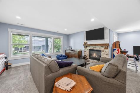 6310 River Parkway NE Cedar Rapids IA 52411