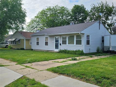 2470 Third Avenue Marion IA 52302