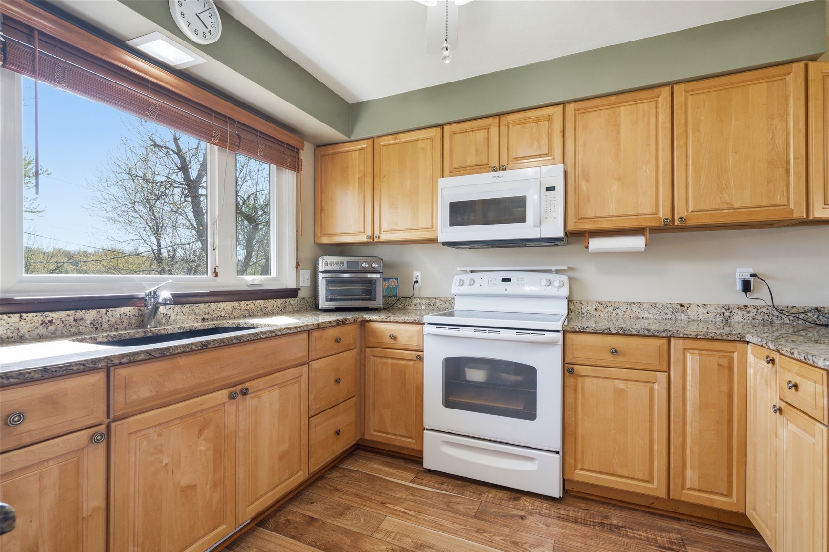 3929 Nancy Jane Lane Cedar Rapids IA 52402