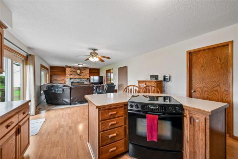 3242 70th Street Atkins IA 52206