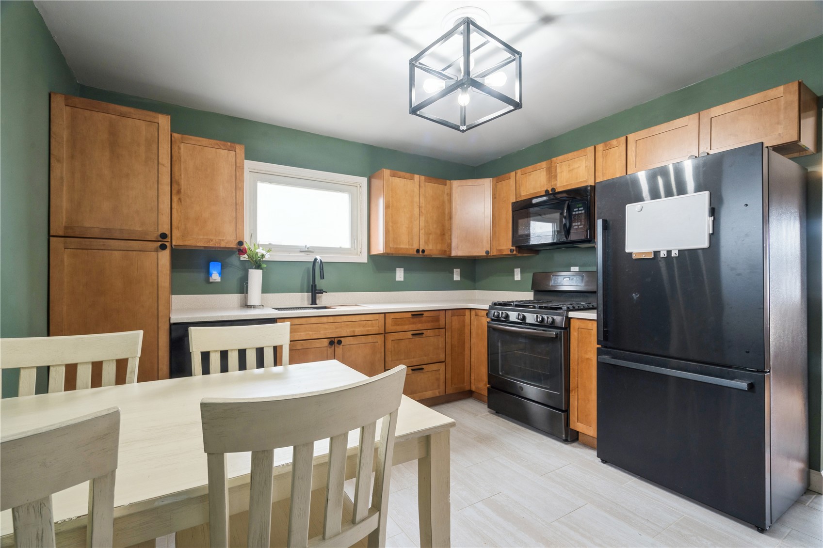 1104 Brockman Drive SE Cedar Rapids IA 52403