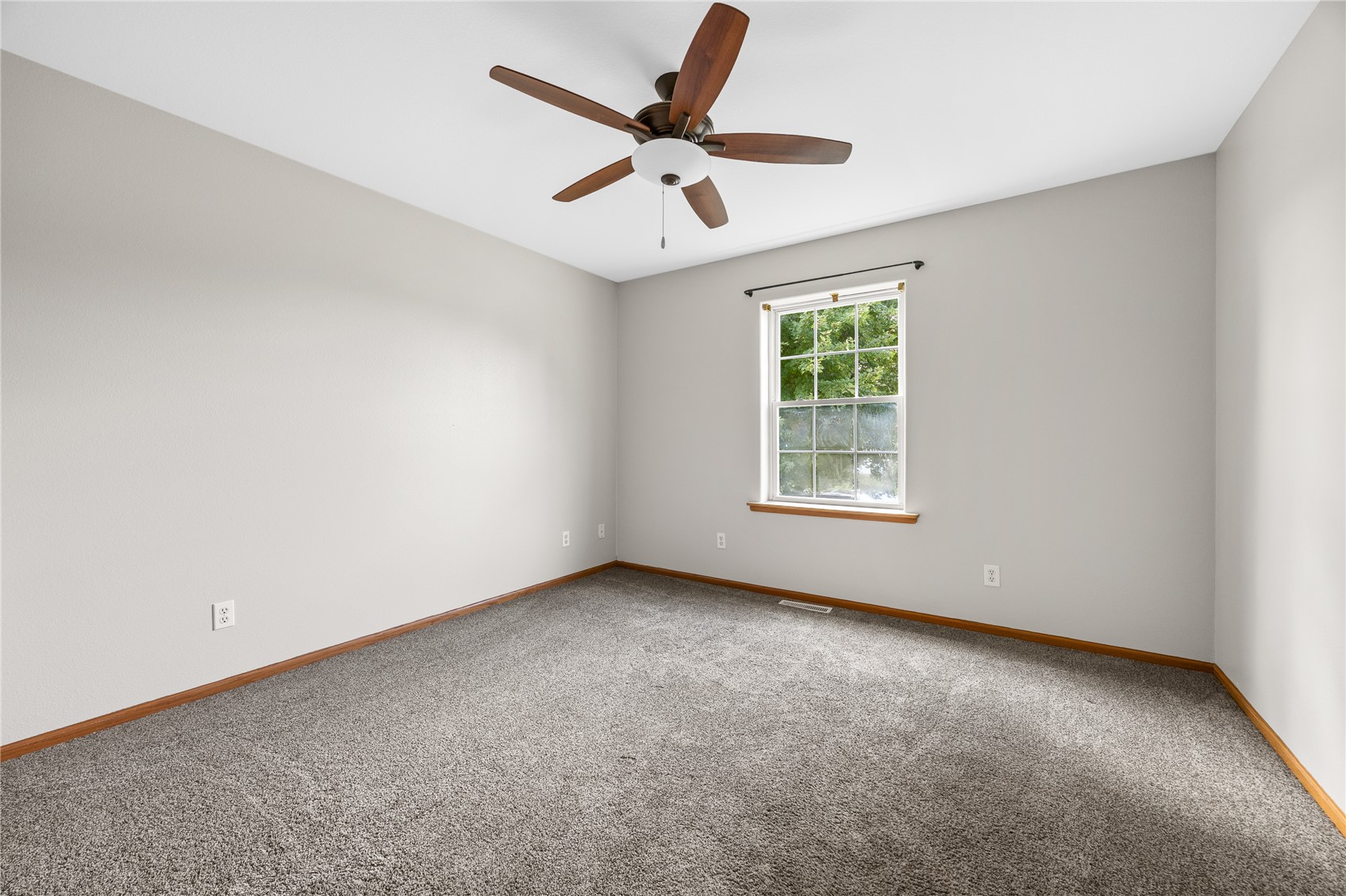 1625 Ranmar Drive Ely IA 52227