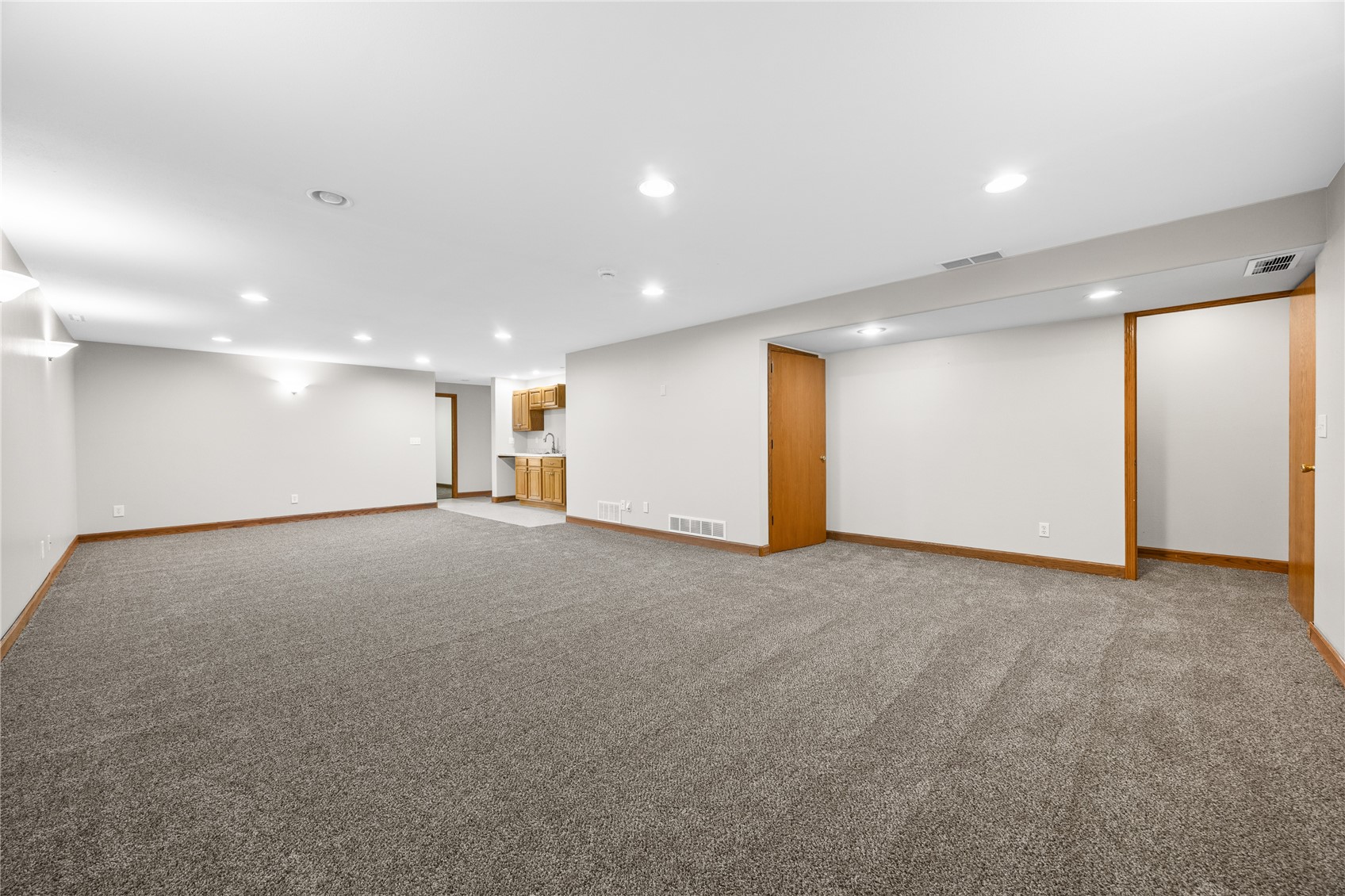 1625 Ranmar Drive Ely IA 52227
