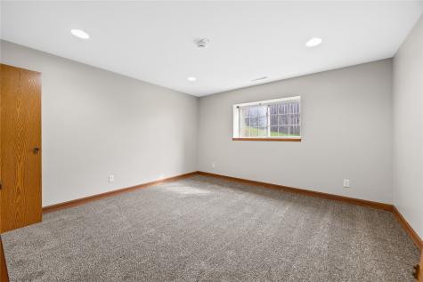 1625 Ranmar Drive Ely IA 52227