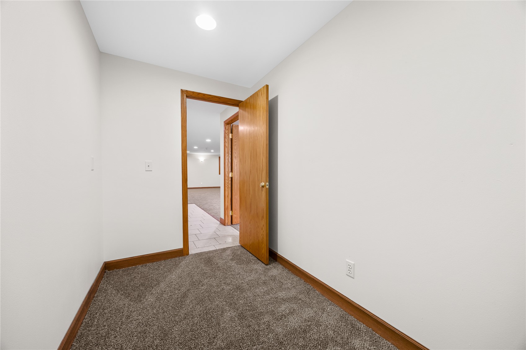 1625 Ranmar Drive Ely IA 52227
