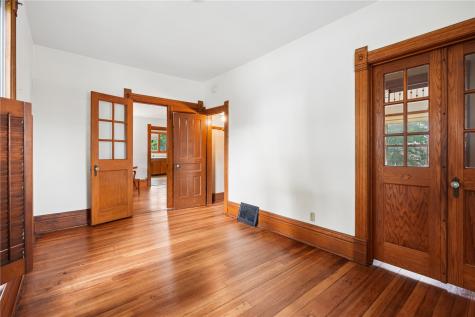 1308 Memorial Drive SE Cedar Rapids IA 52403
