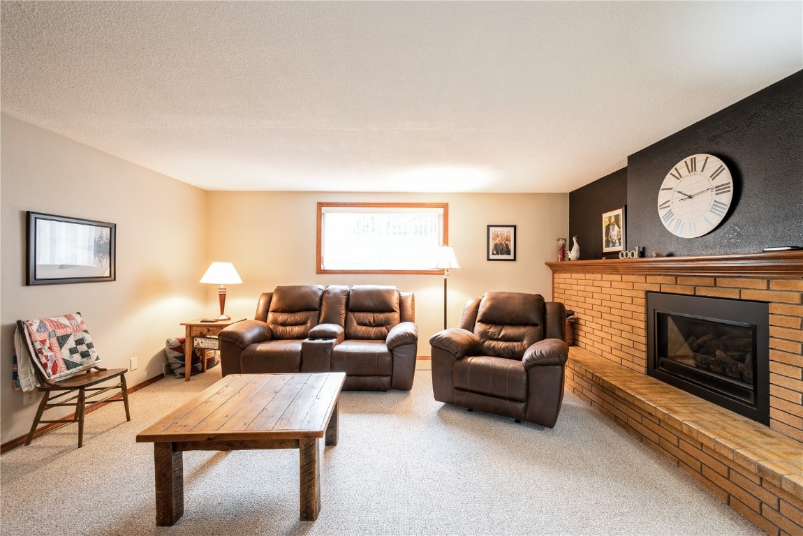 1110 Rainbow Boulevard Hiawatha IA 52233
