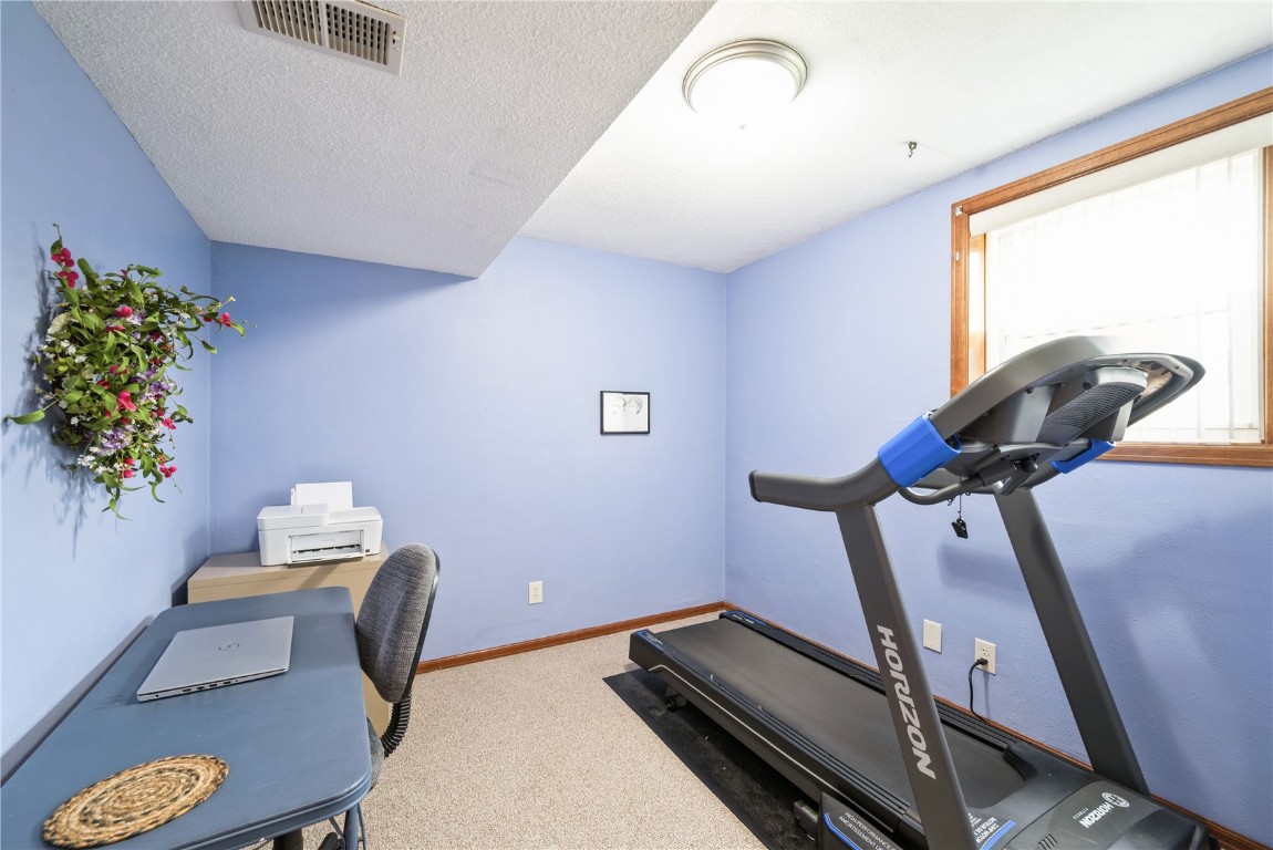 1110 Rainbow Boulevard Hiawatha IA 52233