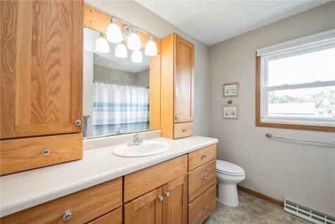 1110 Rainbow Boulevard Hiawatha IA 52233