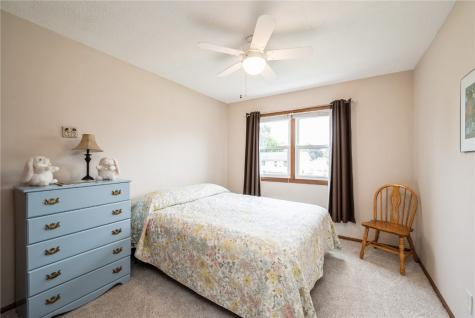 1110 Rainbow Boulevard Hiawatha IA 52233