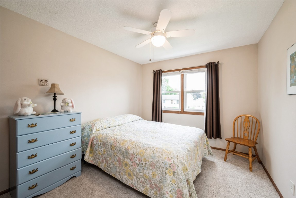 1110 Rainbow Boulevard Hiawatha IA 52233