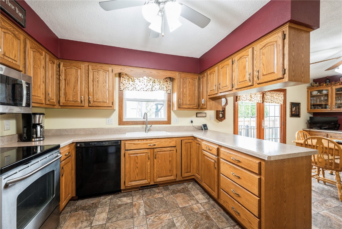 1110 Rainbow Boulevard Hiawatha IA 52233