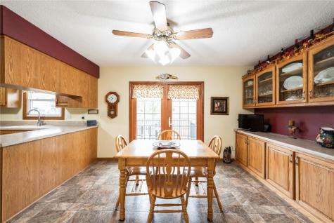 1110 Rainbow Boulevard Hiawatha IA 52233