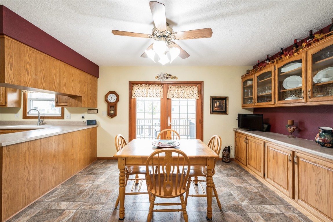 1110 Rainbow Boulevard Hiawatha IA 52233