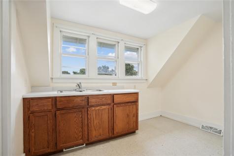 1024 18th Street Marion IA 52302