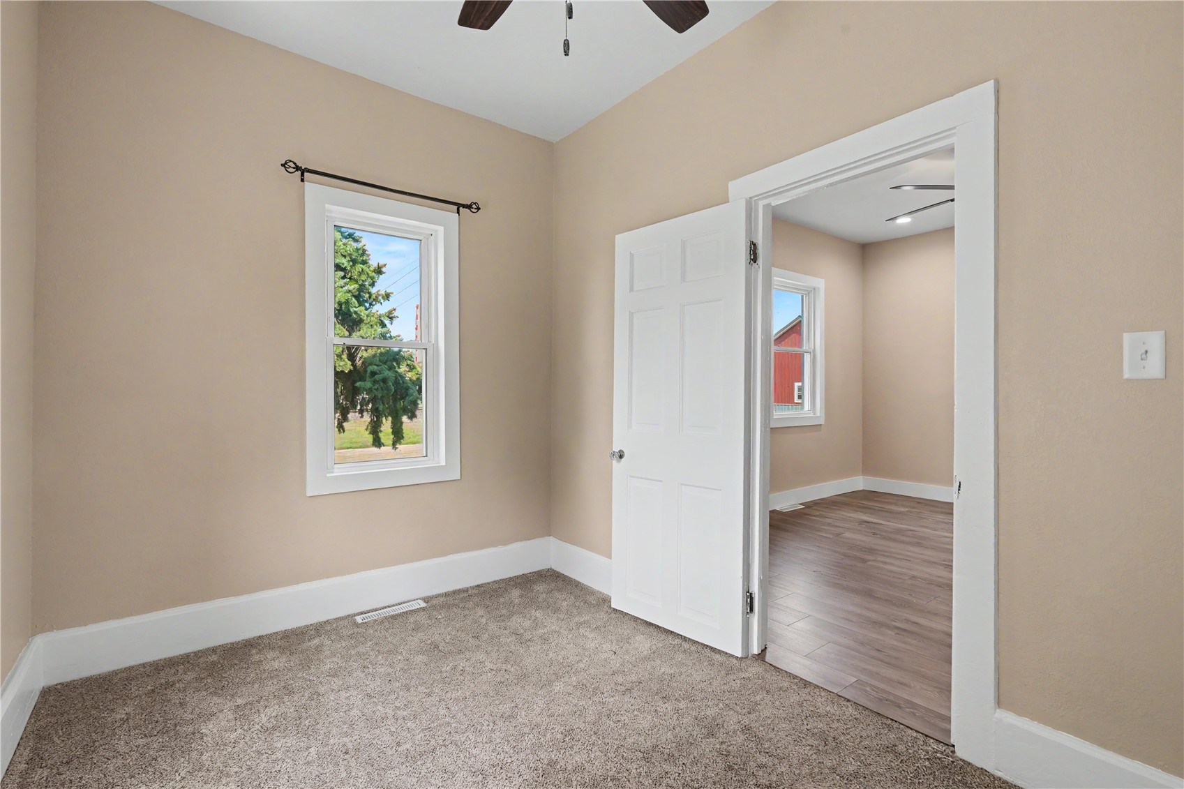 405 E Center Street Stanwood IA 52337