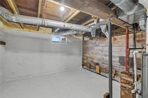 405 E Center Street Stanwood IA 52337