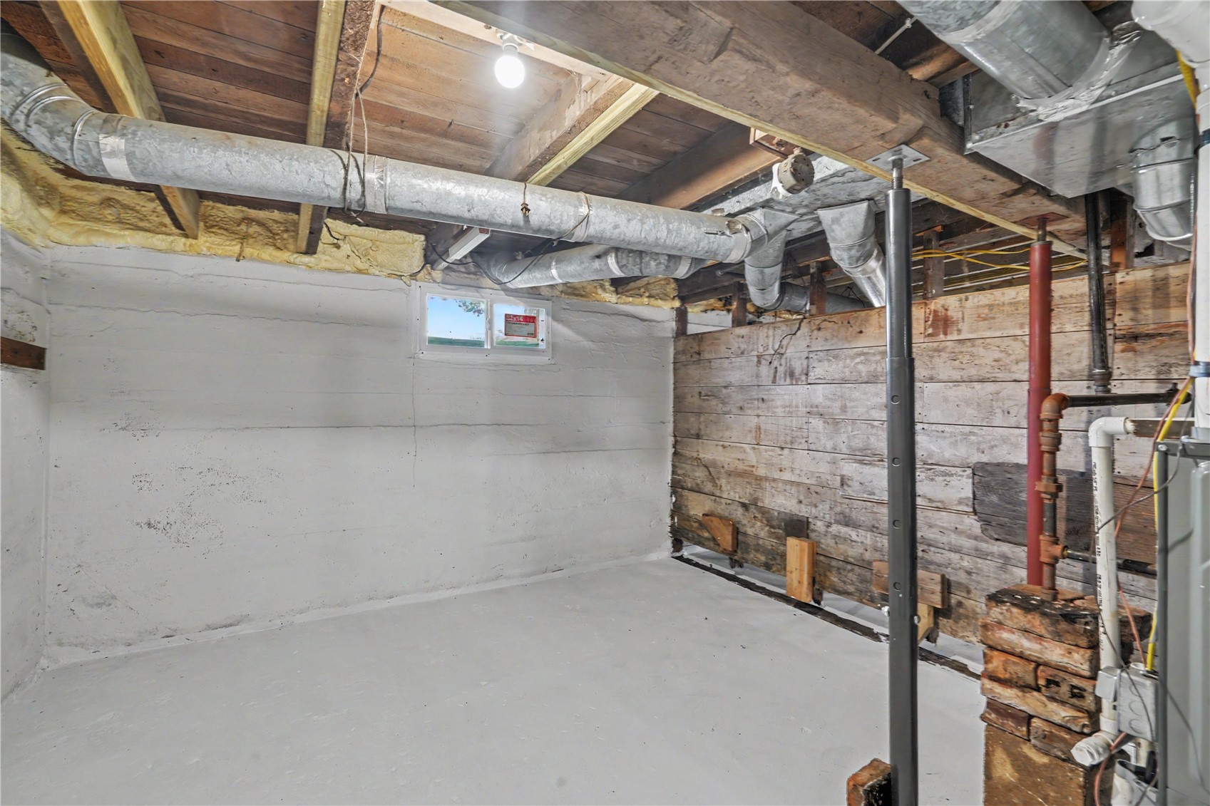 405 E Center Street Stanwood IA 52337